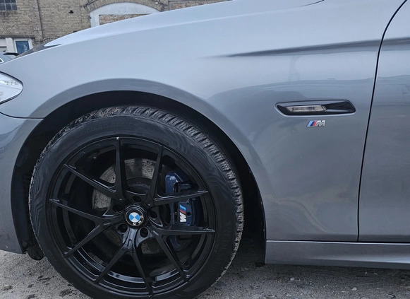 BMW Seria 5 cena 69900 przebieg: 177000, rok produkcji 2011 z Tuszyn małe 172